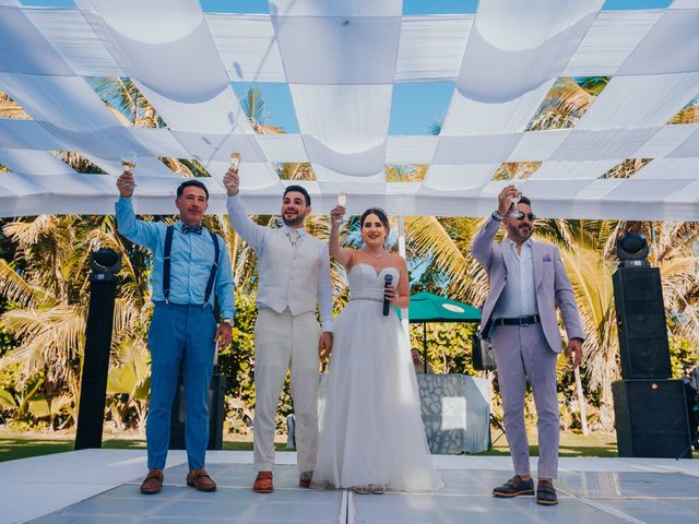 La boda de Diego y Paulina en Acapulco, Guerrero 147