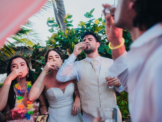 La boda de Diego y Paulina en Acapulco, Guerrero 184