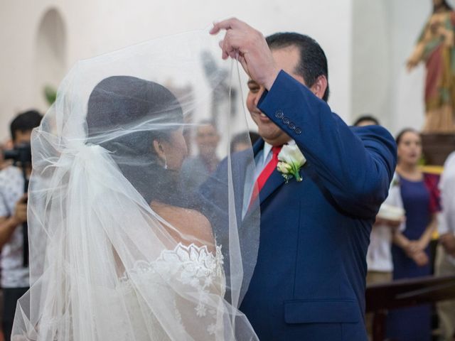 La boda de Tony y Diana en Izamal, Yucatán 16