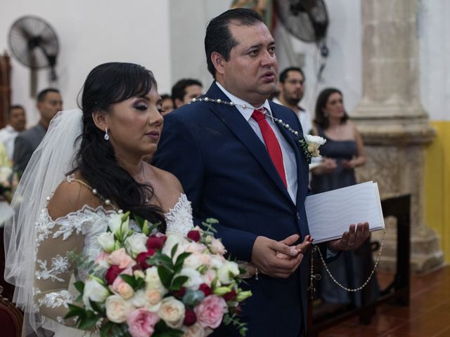 La boda de Tony y Diana en Izamal, Yucatán 32