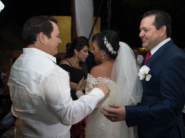 La boda de Tony y Diana en Izamal, Yucatán 56