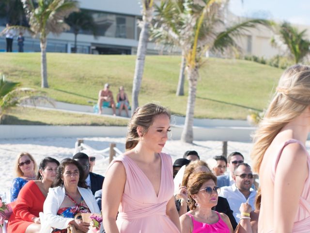 La boda de Lenin y Paty en Cancún, Quintana Roo 30