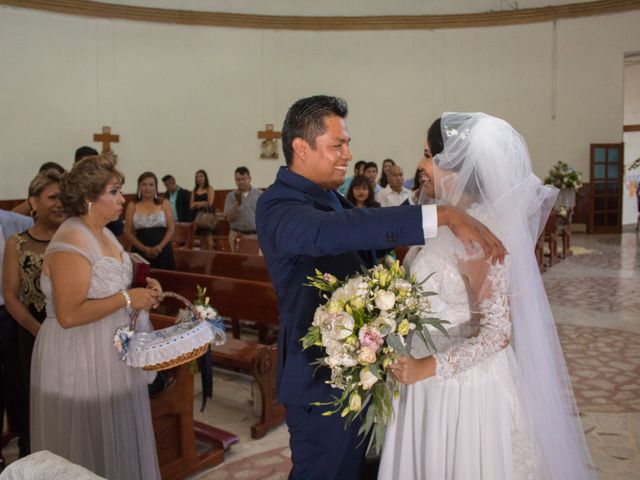 La boda de Alejandro y Gabriela en Chilpancingo de los Bravo, Guerrero 31