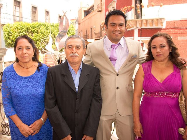 La boda de Adrián y Sofía en Guanajuato, Guanajuato 29