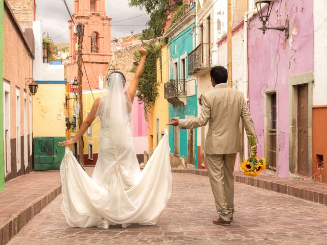 La boda de Adrián y Sofía en Guanajuato, Guanajuato 2