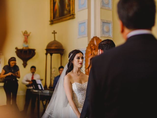 La boda de Leopoldo y Victoria en Tilapa, Puebla 56