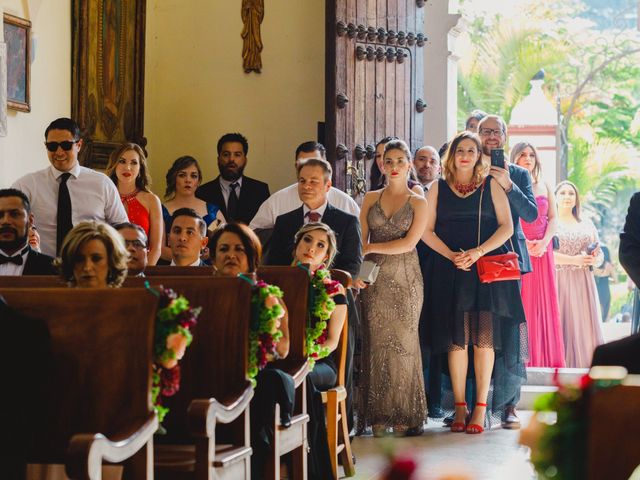 La boda de Leopoldo y Victoria en Tilapa, Puebla 58