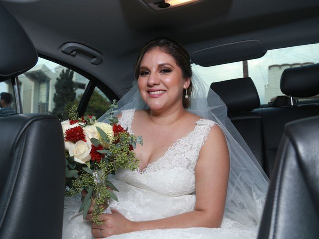 La boda de Pablo y Gaby en Tijuana, Baja California 15