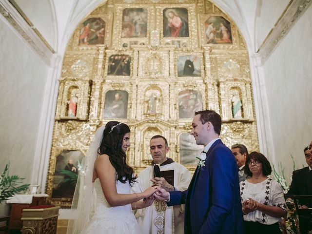 La boda de Arnaud y Adriana en Iztapalapa, Ciudad de México 17