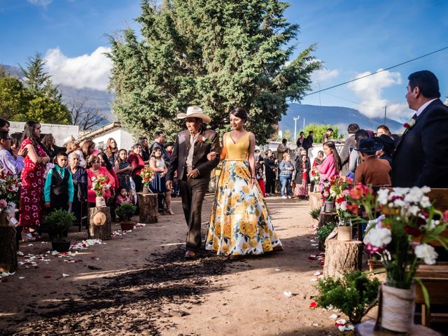 La boda de Efrain y Yahaira en Arteaga, Coahuila 32