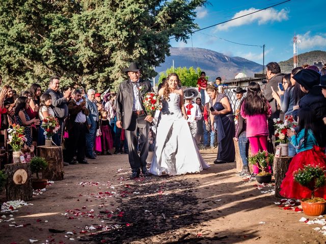 La boda de Efrain y Yahaira en Arteaga, Coahuila 45