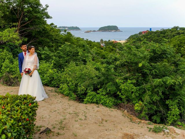 La boda de Ernesto y Alisa en Huatulco, Oaxaca 13