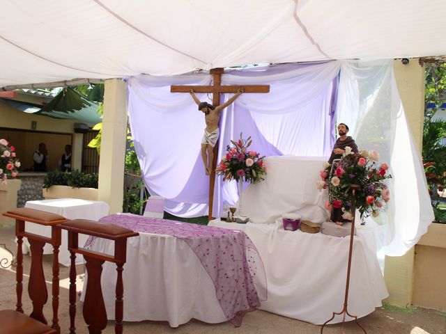 La boda de Rafael y María en Manzanillo, Colima 9