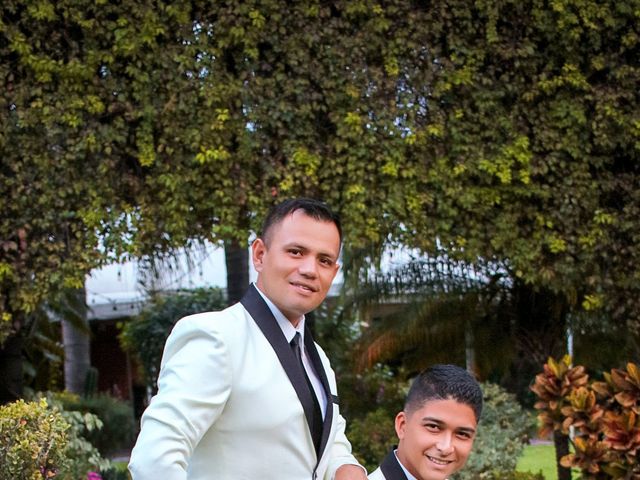 La boda de Antonio y Geovani en Jamay, Jalisco 7
