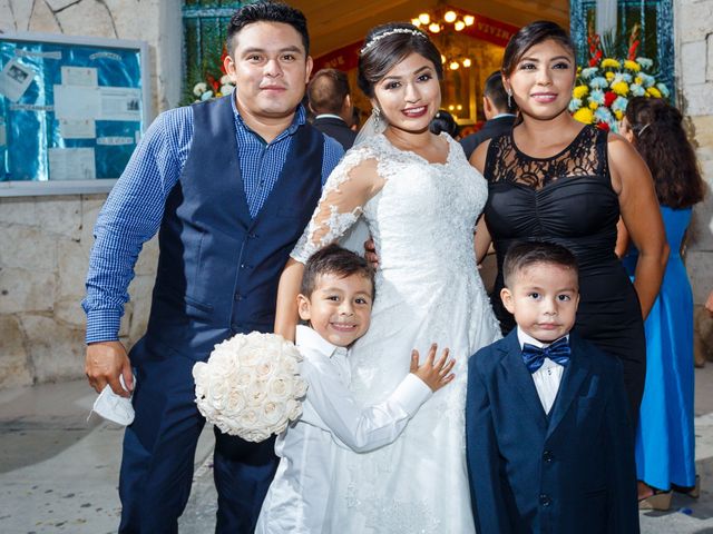 La boda de Edgar y Gabriela en Cozumel, Quintana Roo 24