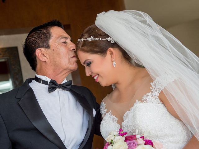 La boda de Jesús y Marisol en Salamanca, Guanajuato 35