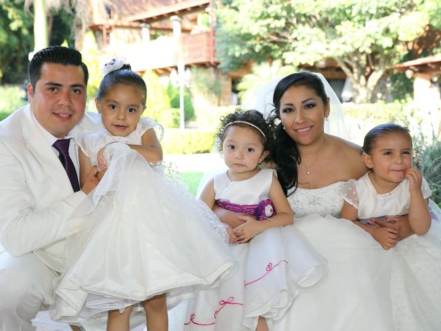 La boda de Roberto y Herandy en Tlayacapan, Morelos 40
