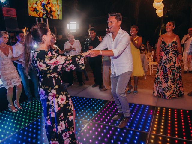 La boda de Khrista y César en Acapulco, Guerrero 27