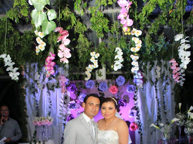 La boda de Jesús Manuel y Linda Cristell en Comalcalco, Tabasco 9