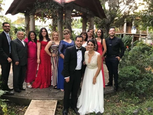 La boda de Carlos y Cassandra en Morelia, Michoacán 1