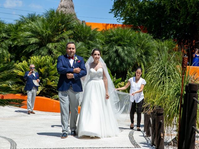 La boda de Omar  y Geraldine  en Xochitepec, Morelos 17