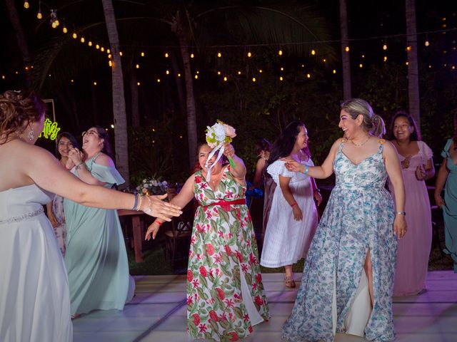 La boda de Karina y Iván en Puerto Vallarta, Jalisco 32