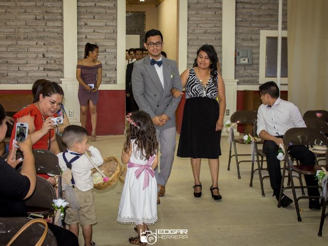 La boda de Juan Carlos y Daniela en Hualahuises, Nuevo León 11