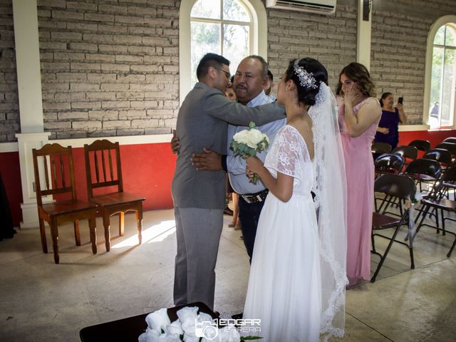 La boda de Juan Carlos y Daniela en Hualahuises, Nuevo León 21