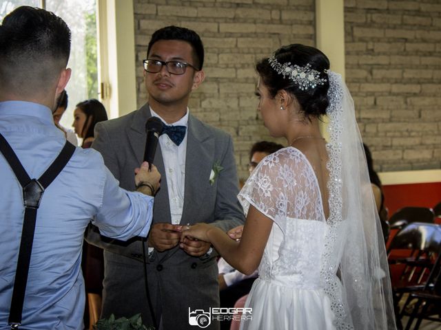 La boda de Juan Carlos y Daniela en Hualahuises, Nuevo León 27