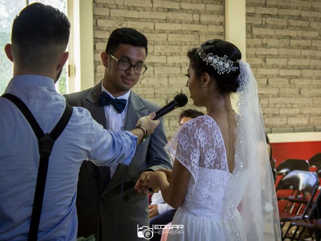 La boda de Juan Carlos y Daniela en Hualahuises, Nuevo León 28