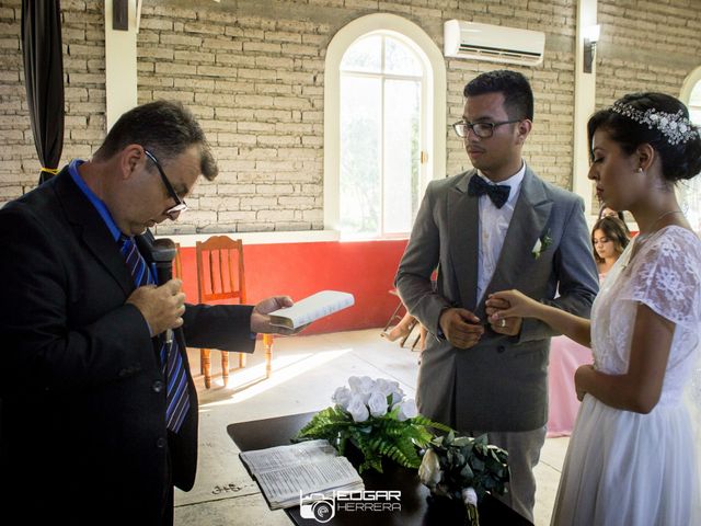 La boda de Juan Carlos y Daniela en Hualahuises, Nuevo León 31