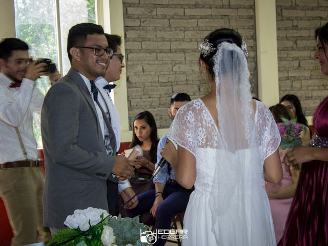La boda de Juan Carlos y Daniela en Hualahuises, Nuevo León 35