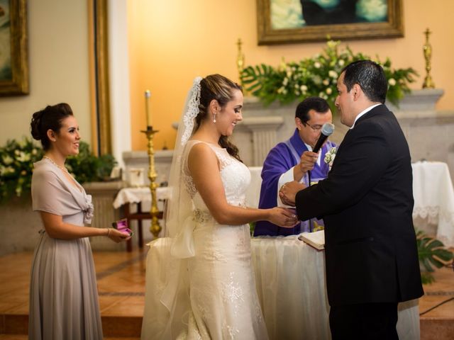 La boda de Aida Sofía y Carlos Alberto en Tlajomulco de Zúñiga, Jalisco 18