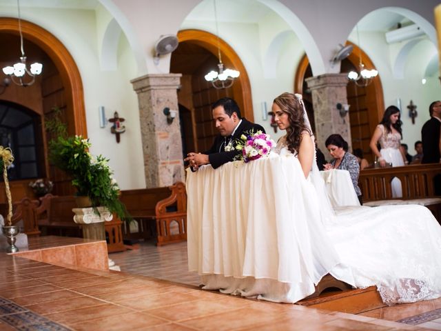 La boda de Aida Sofía y Carlos Alberto en Tlajomulco de Zúñiga, Jalisco 16
