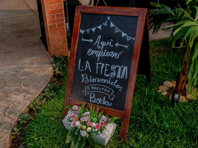 La boda de Lalo  y Yaji  en Coatzacoalcos, Veracruz 32