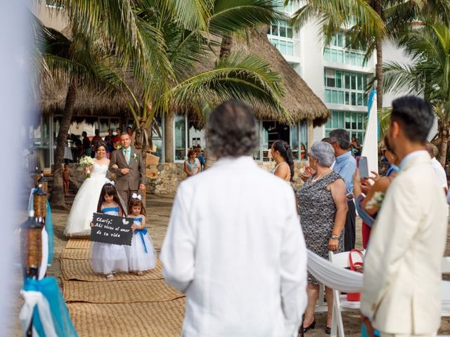 La boda de Carlos y Ahtziri en Bahía de Banderas, Nayarit 19