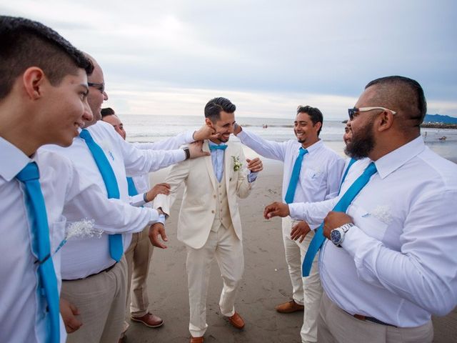 La boda de Carlos y Ahtziri en Bahía de Banderas, Nayarit 36