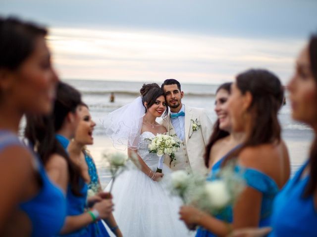 La boda de Carlos y Ahtziri en Bahía de Banderas, Nayarit 46
