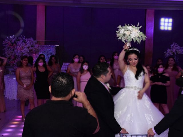 La boda de Jonatan y Libia en Guadalupe, Nuevo León 29