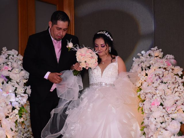 La boda de Jonatan y Libia en Guadalupe, Nuevo León 41