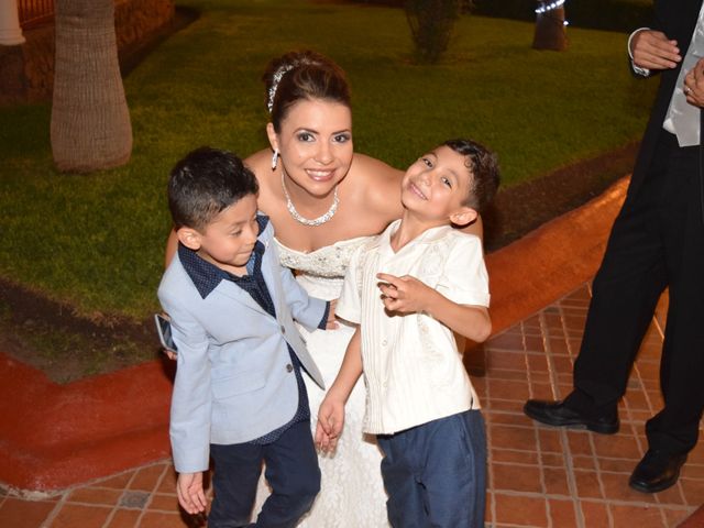 La boda de Victor y Claudia en Chihuahua, Chihuahua 18