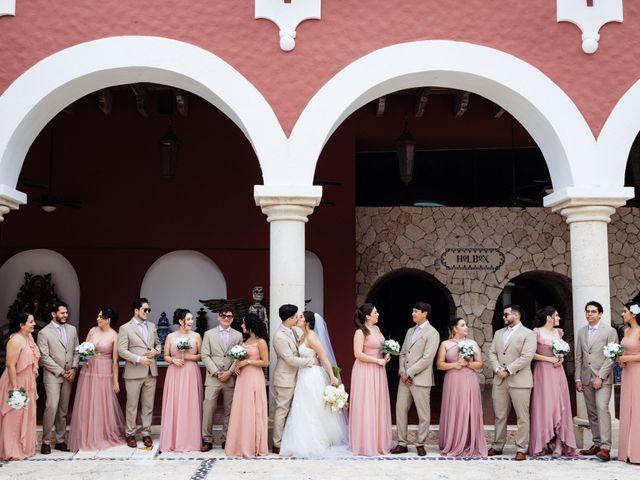 La boda de Roberto y Valeria en Playa del Carmen, Quintana Roo 26