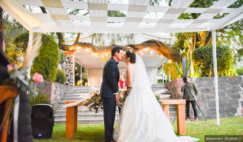 La boda de Álvaro y Atenas en Tlalpan, Ciudad de México