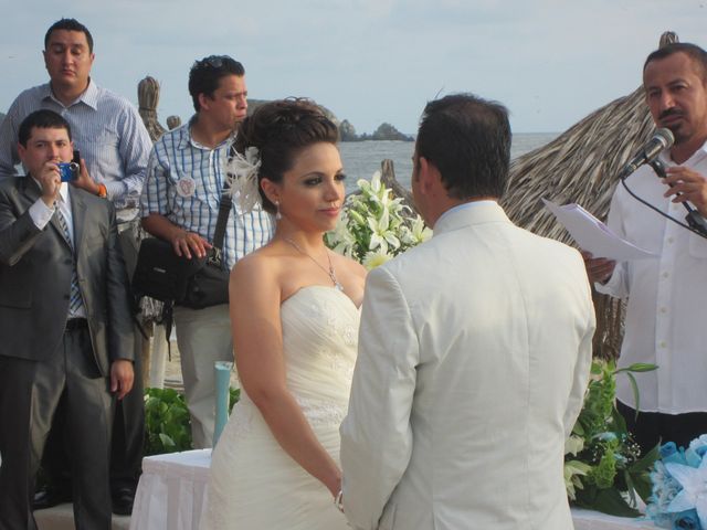 La boda de Jorge y Nayivi en Ixtapa Zihuatanejo, Guerrero 11