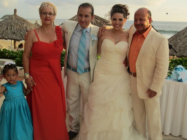 La boda de Jorge y Nayivi en Ixtapa Zihuatanejo, Guerrero 16