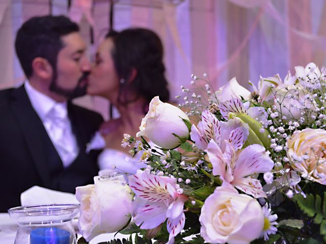 La boda de Eduardo  y Gabriela  en Tonalá, Jalisco 14
