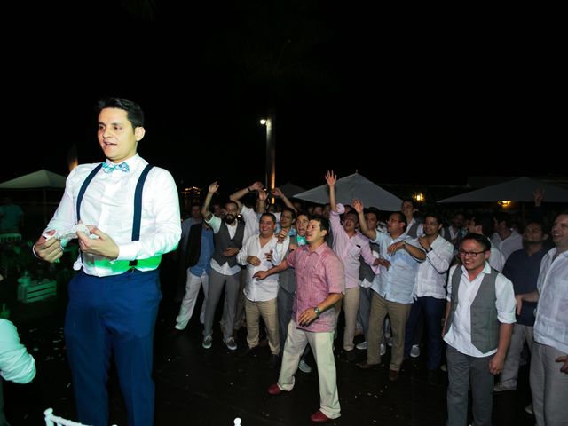 La boda de David y Sandra en Tequesquitengo, Morelos 75