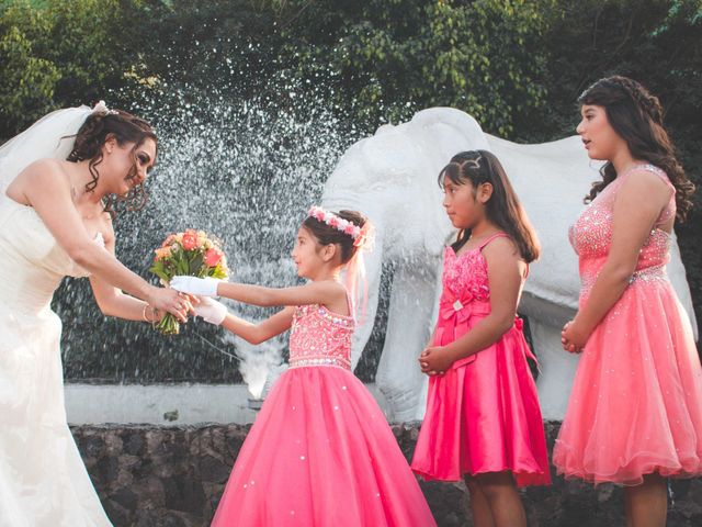 La boda de Miguel y Leslie en Iztacalco, Ciudad de México 35