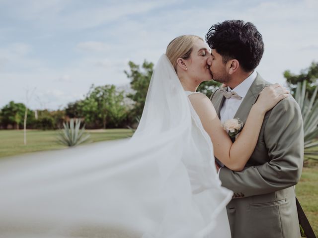 La boda de Osvaldo y Caroline en Kinchil, Yucatán 1