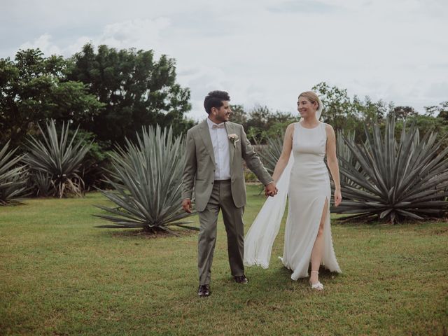La boda de Osvaldo y Caroline en Kinchil, Yucatán 28